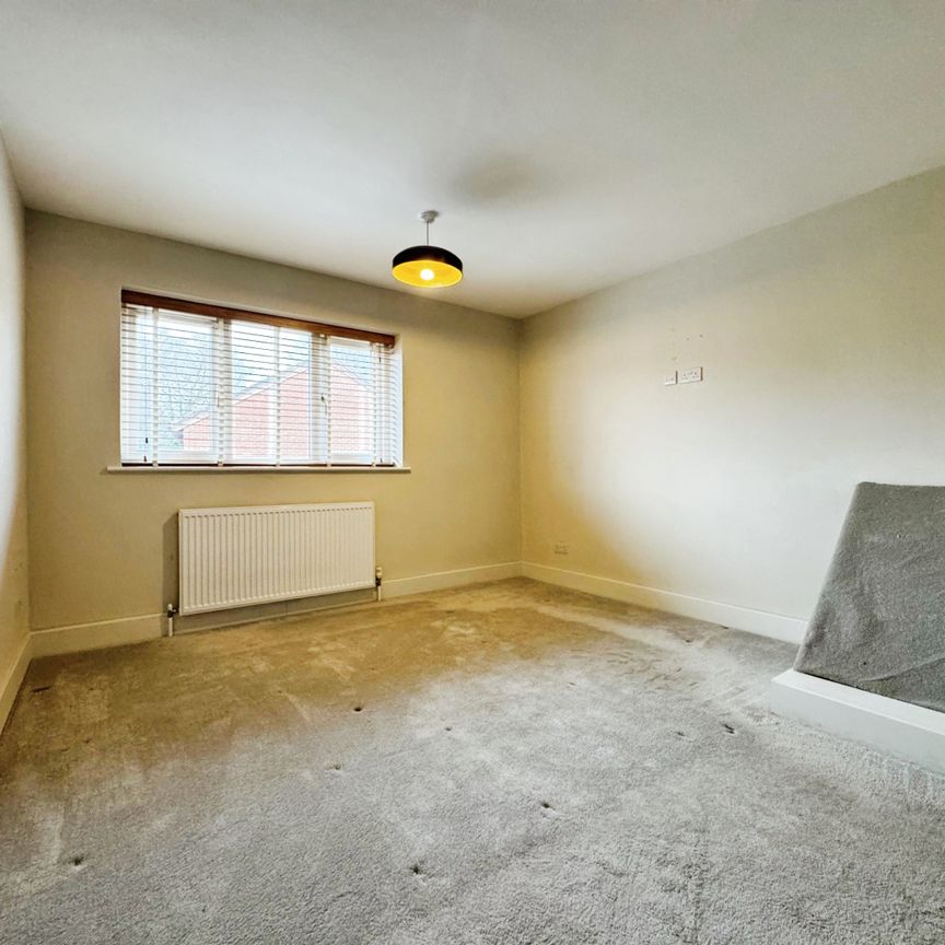 3 bedroom detached to rent Admirals Way, Norwich - Photo 1
