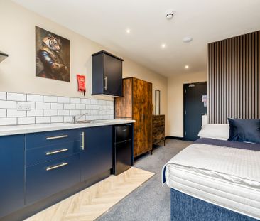 Crown House, Nuneaton, CV11 4BX - Photo 2