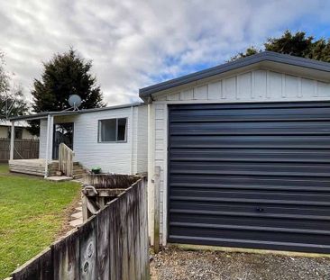 2 bedroom stand alone home with garage - Photo 3
