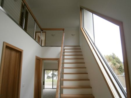 Modern split level townhouse - Photo 4