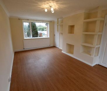 3 bedroom semi-detached house to rent - Photo 2