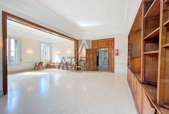 Casa señorial junto a la Clínica Teknon, Barcelona