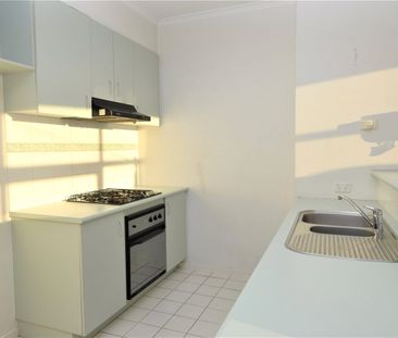 Fantastic Two Bedroom Apartment! - Photo 6