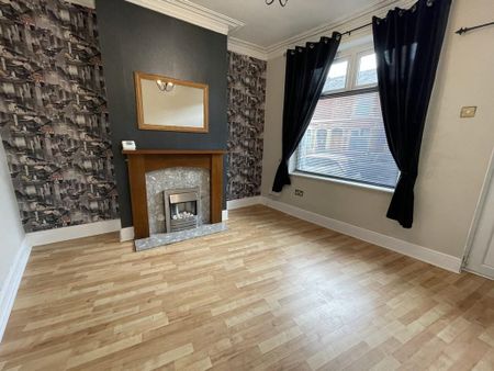 2 bedroom end of terrace house to rent - Photo 5