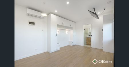 Modern Living with Private Courtyard - Photo 2