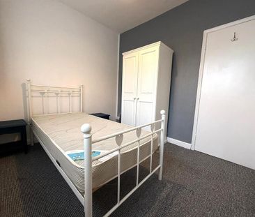 2 bedroom detached bungalow to rent - Photo 2