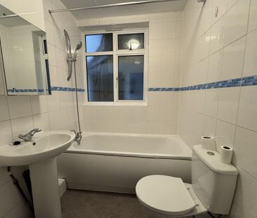 2 bedroom ground floor maisonette to rent - Photo 5