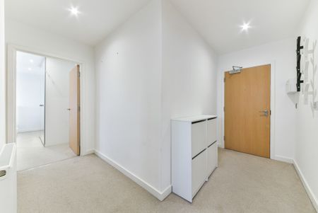 Spur House, SW19, London - Photo 5