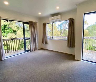 Charming 3-Bedroom Home in Massey - Photo 2