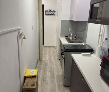 Garsonieră închiriat, etaj 3/4, Zona Bartolomeu , str. Molnar Janos - Photo 1