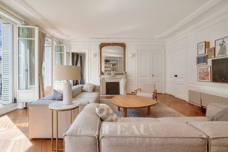 Appartement à louer à Paris 8Ème - Photo 4