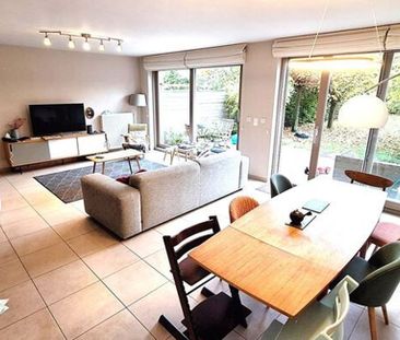 Woning te huur in Sint-Amandsberg voor € 1.500 met 3 slaapkamers - Photo 2