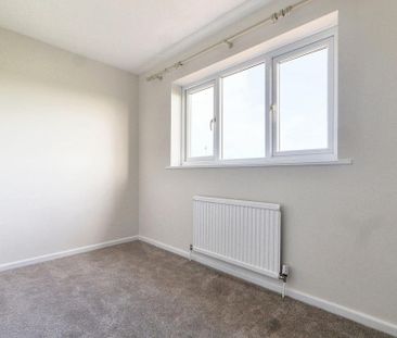 5 bedroom detached house to rent - Photo 4