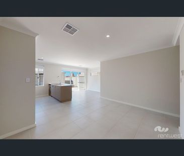 15 Ischl Street, Alkimos, WA 6038 - Photo 4