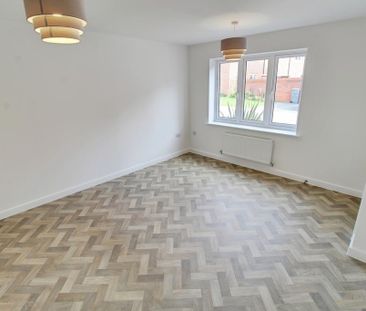 3 bedroom semi-detached house to rent - Photo 1