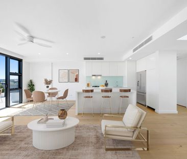 Luxury Penthouse Living in Rose Bay - Photo 1