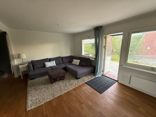 Journalistvägen, Segeltorp - Foto 1