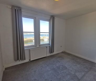 3 Jubilee Buildings , Tayport, Fife - Photo 4