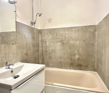 Location Appartement 1 pièce 26m² MARSEILLE 3ème - Photo 5