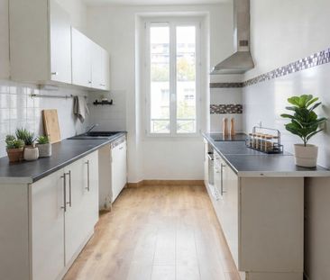Location Appartement 2 pièces 57m² LA GARDE 83130 - Photo 4