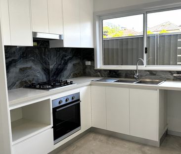 BEAUTIFUL 3 BEDROOM 2 BATHROOM GRANNY FLAT - Photo 3