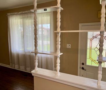 For Lease - 426 Seabourne Drive Unit# Main Floor, Oakville, Ontario - Photo 1