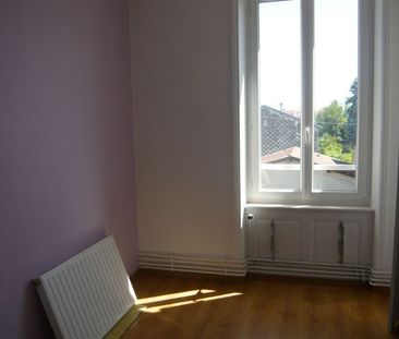 Location Appartement 3 pièces 69m² - Photo 3
