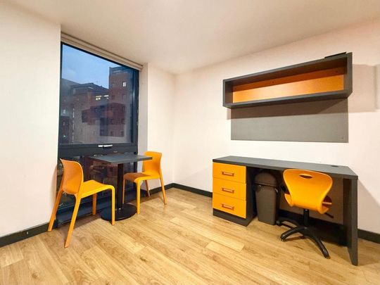 Studio to rent - Photo 1