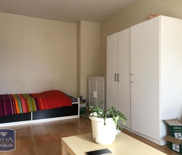 Location Appartement 1 pièce 33m² LILLE 59000 - Photo 3