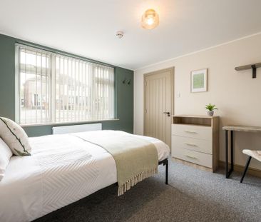 1 bedroom in a house share to rent - Photo 3