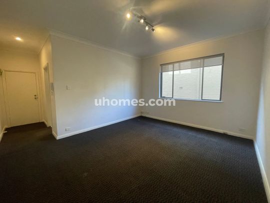 2Bedrooms, 1Bathrooms - Photo 1
