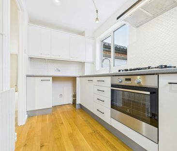 Semi-detached house to rent on - Photo 4