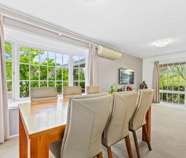 Timeless family home equipped with modern comforts - Photo 2