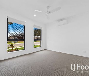 Brand New Family Home - 2 x Living Zones - Great Yard Space - Photo 3