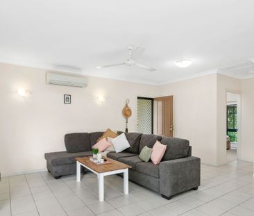 Modern 2 Bed, 2 Bath Unit with Private Yard & Patio – Freshwater Charm - Photo 2