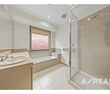 Charming Family Home in a Prime Epping Location - Photo 5