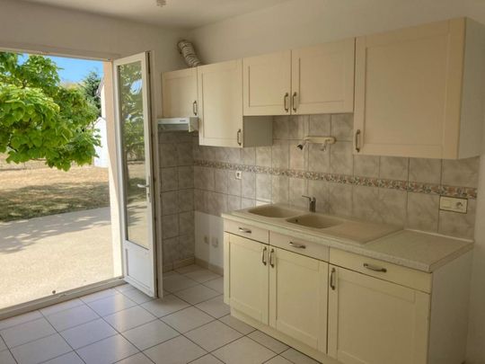 Location Maison 5 pièces 91m² ROCHECORBON 37210 - Photo 1