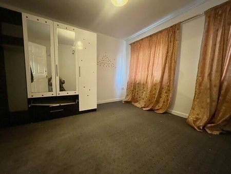 4 bedroom house to rent - Photo 3