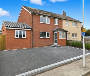 4 bedroom semi-detached house to rent - Photo 2