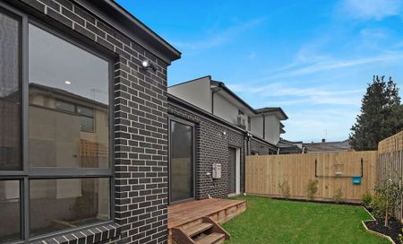 56B Highland Avenue, Oakleigh East VIC 3166 - Townhouse For Rent | Domain - Photo 4