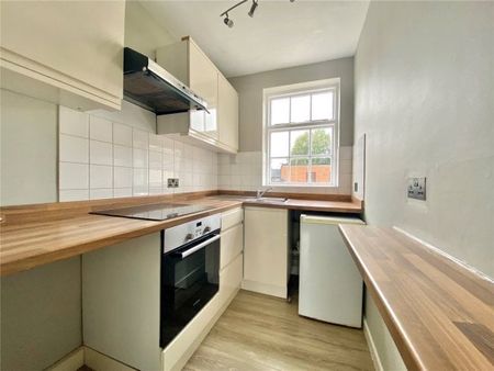 London Road, Cheltenham, GL52 - Photo 2