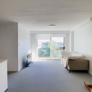 2 bed 1 bath - Photo 2