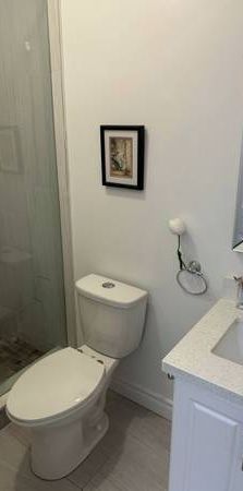 Room for Rent with Private Bathroom - Photo 1