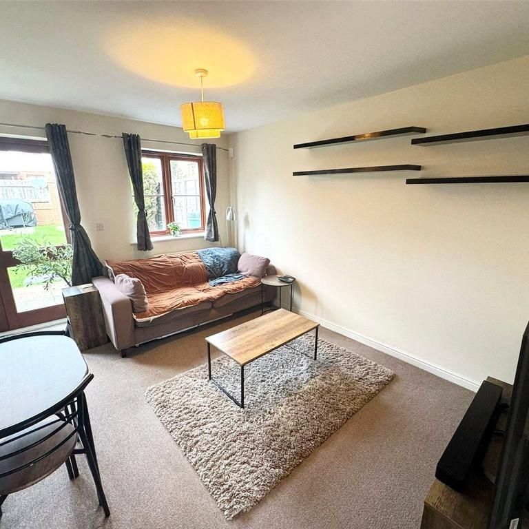 2 bedroom terraced house to rent - Photo 1
