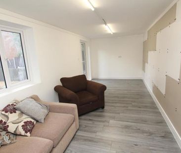 If you are looking for a room to rent in a house share, then this c... - Photo 1