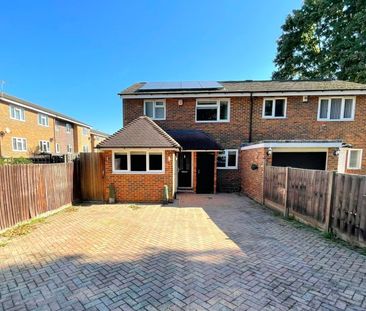 Brookhurst Road, Addlestone, Surrey, KT15 - Photo 3
