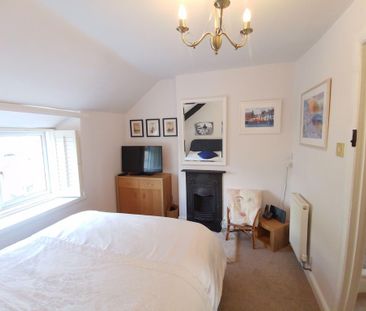 3 bedroom semi-detached house to rent - Photo 6