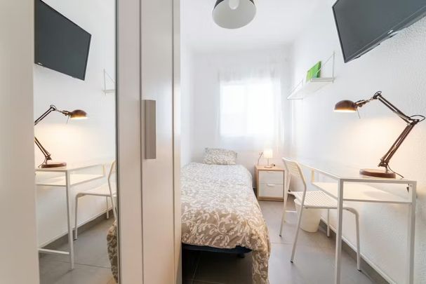 Avinguda del Cid, Valencia, Valencian Community 46014 - Foto 1