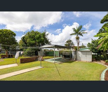 Single Level, Home with great size backyard! - Photo 5