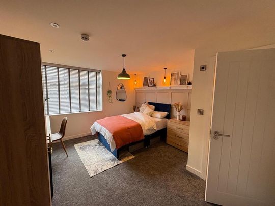 1 bedroom in a house share to rent - Photo 1